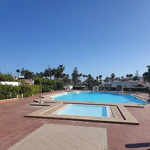 https://villa-orquidea-with-private-garden.in-canary-islands.com